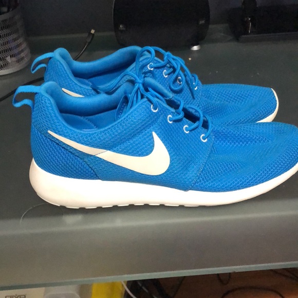 Nike Roshe Run - Picture 2 of 5